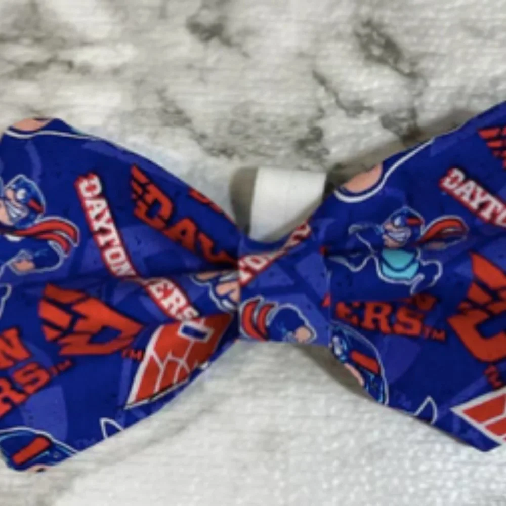 Dayton Dog Bow Tie‎ - Picture 3 of 4